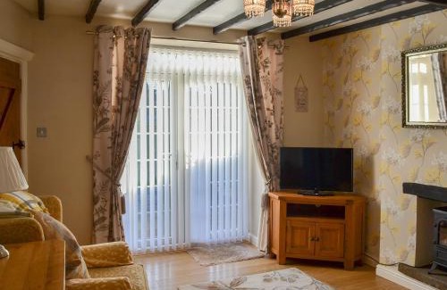 Scarborough House | Squirrel Cottage