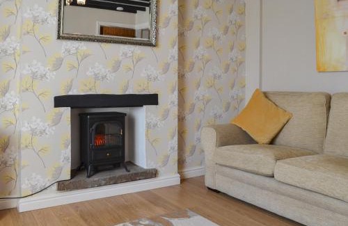 Scarborough House | Squirrel Cottage