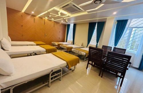 Karunya Nagar Hotel | Sree Bharat Residency