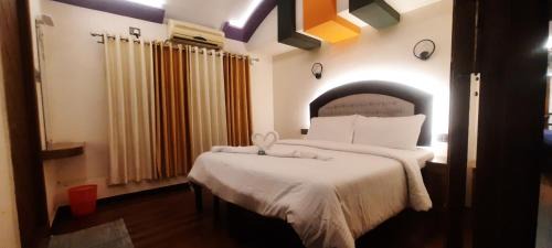 Alappuzha Boat Rental | Sreepadam Houseboat