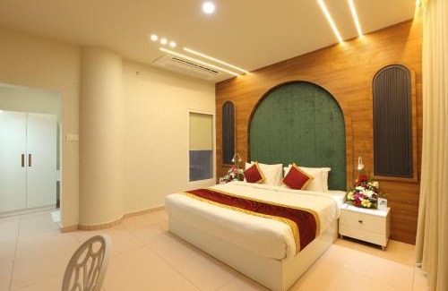 Kulanada Hotel | Sreevalsam Grande