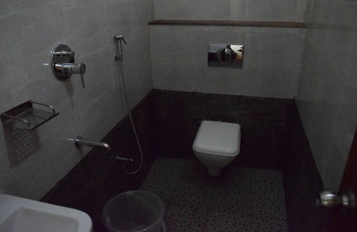 Kalapet Hotel | Sri Ganesh Mahal
