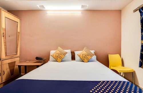 Railway New Colony Hotel | Sri Ganesh Swathi Residency By WB Inn