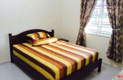 Kampung Gong Datok House | SRI IMAN HOMESTAY KUALA TERENGGANU