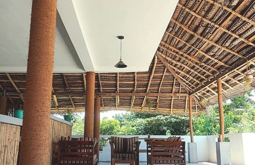 Kathaluwa Villa | Sri Lanka Surf Villa with jacuzzi