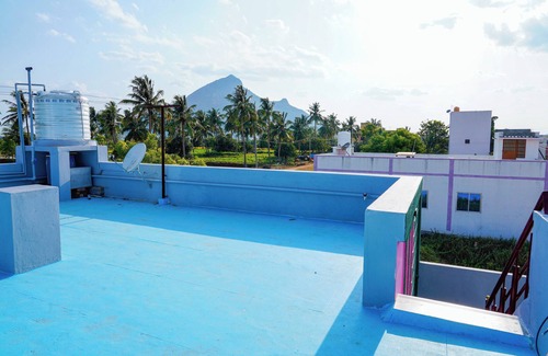 Tiruvannamalai House | Sri Sakthi Residence - Mount View - Divinity House for your temple visit