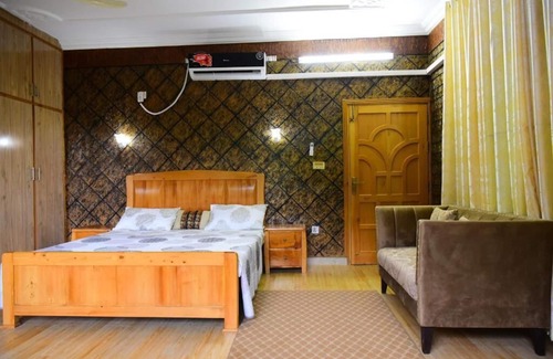 Muzaffarabad House | Srinagar Homes