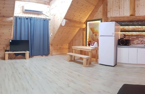 Boryeong Condo | SSE Log Town