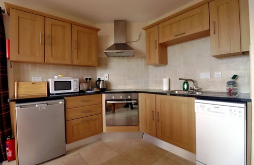 Fivemilebourne Apartment | St Angela’s Lakeside Aparthotel