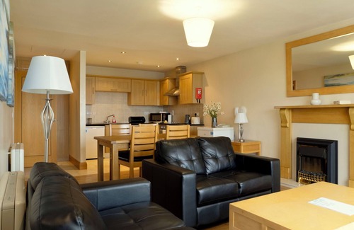 Fivemilebourne Apartment | St Angela’s Lakeside Aparthotel