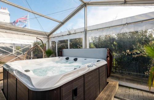 Turnchapel House | St Anne's House