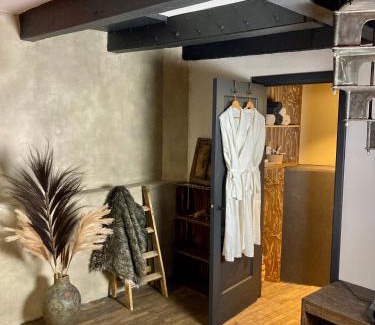 Amsterdam City Centre Apartment | St Antonis Apartment