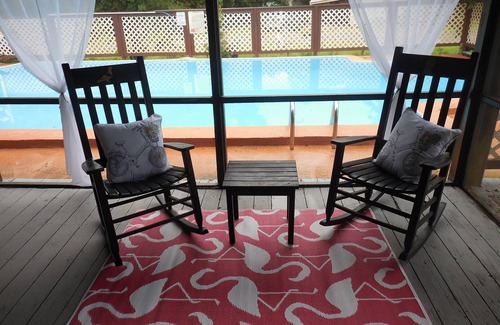 Elkton House | St. Augustine 4 bed/2 bath sleeps 8, pool. Great for families and nature lovers.
