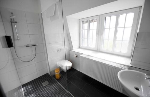 Dinslaken Hotel | St. Barbara-Haus
