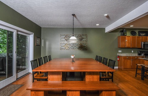 Crellin House | St. Bart's Retreat | Pet Friendly, Lakefront Home!