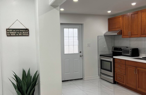 Downtown Apartment | St Catharines & Niagara Escape