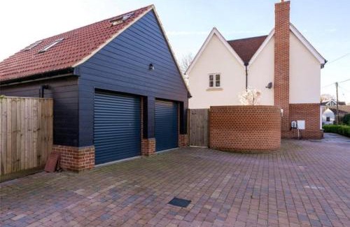 Layer de la Haye House | St Chloe