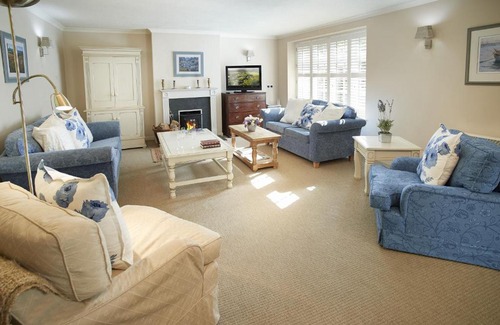 Helston House | St Corantyn Cottage