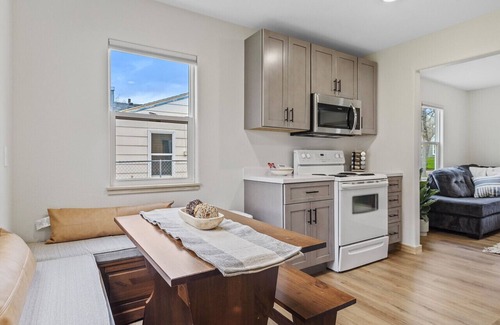Rapid City Apartment | St Francis ★ Covered Patio With Grill★Affordable Comfy Stay★