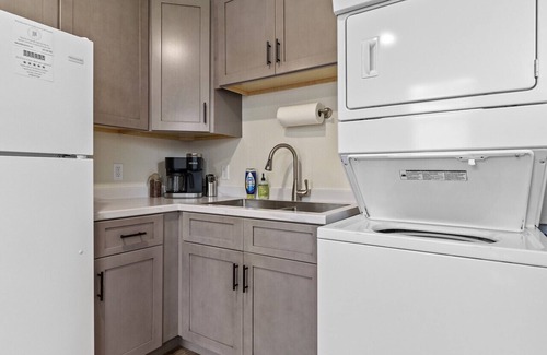 Rapid City Apartment | St Francis ★ Covered Patio With Grill★Affordable Comfy Stay★