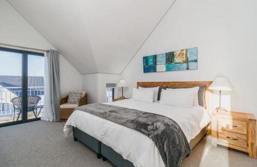 Saint Francis Bay Apartment | St Francis Links - Elegant, Golfside & Coastal Apartment