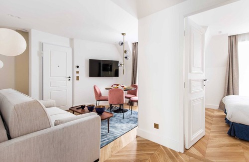 Pigalle Apartment | St Georges - Fabulous Two Bedroom in Paris