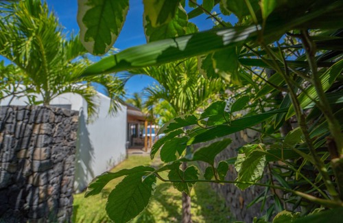 Grand Fond House | ST GILLES, CHARMING HOUSE, seaside, Coral villa, lagoon, 4 *