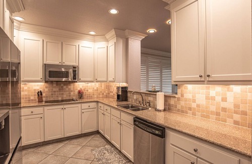 Carrabelle Condo | St James Golf Resort-Luxe 3/3 Condo, Sleeps8, Pool, DogOk, Gated