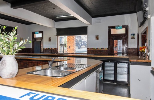 St James House | St James Hotel Motel - Affordable Weekly and Monthly Rates, Utilities Included