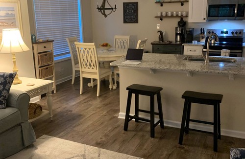 St. James Villa | St. James Peaceful Villa. Short distance to the beach, Southport and Oak Island