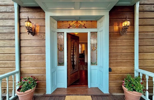 Los Alamos House | St Joe’s Heritage House Los Alamos, CA - Sleeps 10 with AC & Wifi