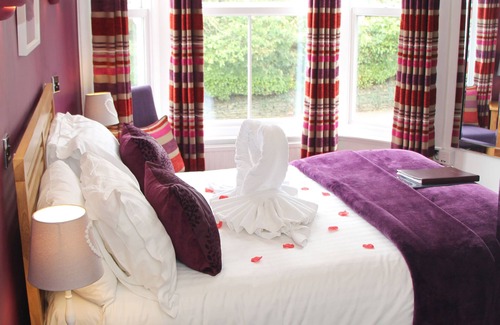 Windermere Bed & Breakfast | St John's Lodge (incl off-site health club)