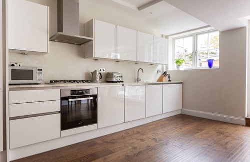 St. Johns Wood Apartment | St John's Wood Terrace by onefinestay