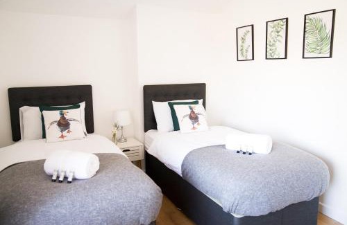 Doncaster Apartment | St Johns Hse-Sleeps 6-Fully Equipped-Workers-short, long stays