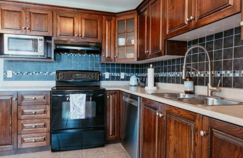 Terra Nova Apartment | St Johns Retreat Terrace 3 BR & 2 Baths