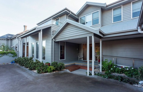 Williamstown House | St Joseph's by the sea