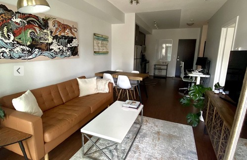 St. Lawrence Condo | St Lawrence 1 Bdrm Condo with Patio & BBQ