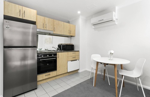 St. Leonards Apartment | St Leonards- LN405 Atchison Street - Stylish Studio with Juliet Balcony Separate Bedroom Space