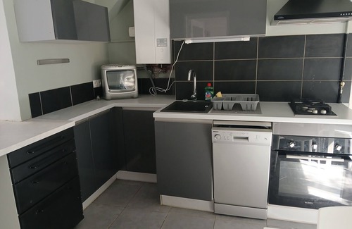 Rocabey - Alsace - Gare Apartment | St Malo apartment in the station district, 15 min walk from the sea.