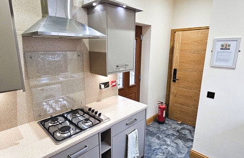 MacMerry Bed & Breakfast | St Martins Guest House - Room 6
