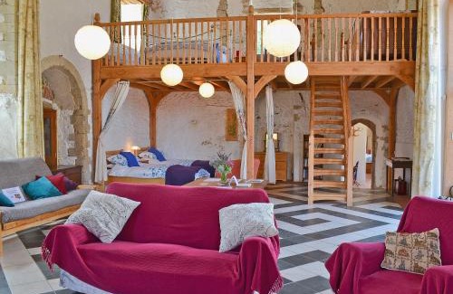 New Buckenham House | St Mary's Chapel