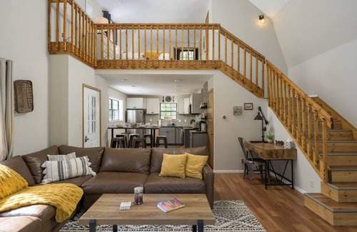 Saint Mary's House | St Mary's Glacier Retreat | A Cozy Lakeside Escape