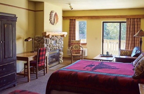 St. Mary Hotel | St. Mary Village