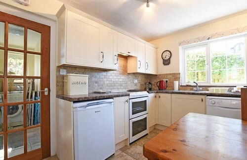 Newton by the Sea Cottage | ST MARYS COTTAGES NO4, pet friendly in Low Newton-By-The-Sea