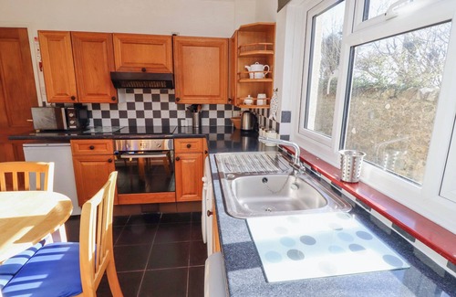 Newton by the Sea Cottage | ST MARYS COTTAGES NO1, pet friendly in Low Newton-By-The-Sea