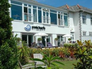 Maenporth Hotel | St Michaels Resort, Falmouth