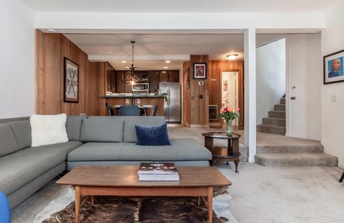 Mammoth Lakes House | St. Moritz 9