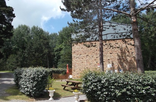 Saint-Pair-sur-Mer House | St Pair sur mer/Kairon plage Gite 500 m from the beach in a quiet wooded park