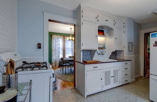 Union Park House | St. Paul Farmhouse near downtown and Allianz Field