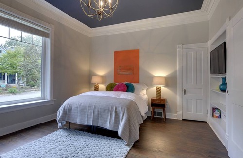 Riverview Apartment | St. Paul Riverview Home